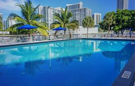 Eigentumswohnung – Hallandale Beach, Florida, Vereinigte Staaten. $370 000