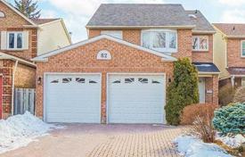 Haus in der Stadt – Scarborough, Toronto, Ontario,  Kanada. C$1 272 000