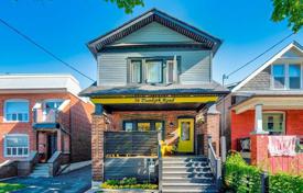 Haus in der Stadt – East York, Toronto, Ontario,  Kanada. C$1 517 000
