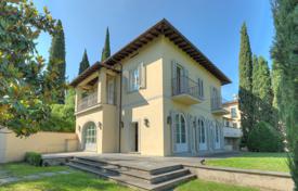 Villa – Florenz, Toskana, Italien. 3 700 000 €