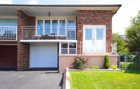 5-zimmer stadthaus in North York, Kanada. C$951 000