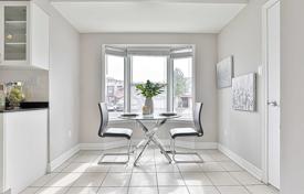 10-zimmer haus in der stadt in Scarborough, Kanada. C$1 418 000