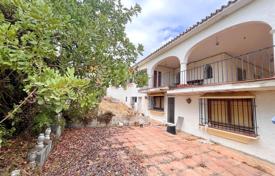 6-zimmer villa 818 m² in Marbella, Spanien. 1 975 000 €