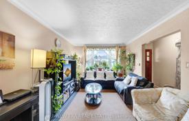 6-zimmer haus in der stadt in North York, Kanada. C$1 704 000
