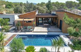 7-zimmer villa 275 m² in Saint-Paul-de-Vence, Frankreich. 2 190 000 €