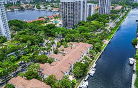 Haus in der Stadt – Aventura, Florida, Vereinigte Staaten. $2 250 000