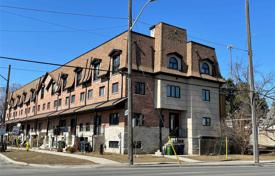 Stadthaus – Bathurst Street, Toronto, Ontario,  Kanada. C$1 159 000