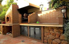 Haus in der stadt 467 m² in Sant Feliu de Guixols, Spanien. 235 000 €