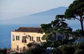 Villa – Massa Lubrense, Campania, Italien. 11 400 €  pro Woche