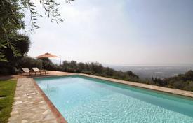 Villa – Massarosa, Toskana, Italien. 3 900 €  pro Woche