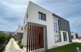 3-zimmer einfamilienhaus 240 m² in Chloraka, Zypern. 680 000 €