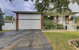 4-zimmer haus in der stadt in North York, Kanada. C$1 622 000