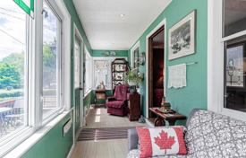 Haus in der Stadt – East York, Toronto, Ontario,  Kanada. C$1 118 000