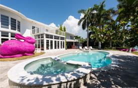 Villa – Pine Tree Drive, Miami Beach, Florida,  Vereinigte Staaten. 7 318 000 €