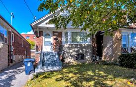 4-zimmer haus in der stadt in York, Kanada. C$1 063 000