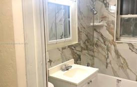 3-zimmer haus in der stadt 87 m² in Miami, Vereinigte Staaten. $480 000
