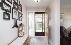 13-zimmer haus in der stadt in Etobicoke, Kanada. C$1 194 000