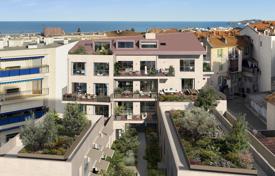 Wohnung – Beaulieu-sur-Mer, Côte d'Azur, Frankreich. From 755 000 €
