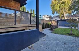 3-zimmer stadthaus in Old Toronto, Kanada. C$2 572 000