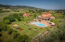 24-zimmer landgut 1221 m² in Bettona, Italien. 2 900 000 €