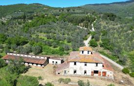 5-zimmer villa 904 m² in Cortona, Italien. 900 000 €