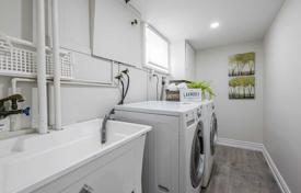 9-zimmer haus in der stadt in Scarborough, Kanada. C$1 841 000