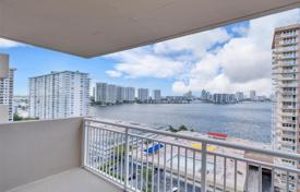 Eigentumswohnung – North Miami Beach, Florida, Vereinigte Staaten. $349 000