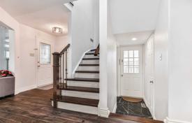 5-zimmer haus in der stadt in Scarborough, Kanada. C$1 332 000