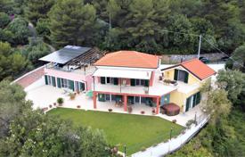 Villa – Alassio, Ligurien, Italien. 1 590 000 €