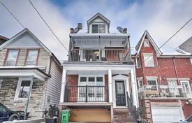 5-zimmer haus in der stadt in York, Kanada. C$1 737 000