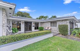 4-zimmer haus in der stadt 290 m² in Miami Lakes, Vereinigte Staaten. $1 125 000