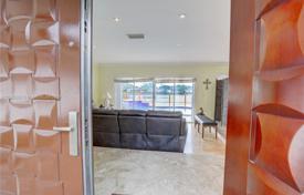 4-zimmer haus in der stadt 312 m² in Miami, Vereinigte Staaten. $1 820 000