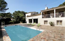 Villa – Antibes, Côte d'Azur, Frankreich. 3 750 €  pro Woche