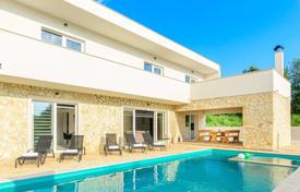 4-zimmer haus in der stadt 167 m² in Svetvinčenat, Kroatien. 700 000 €