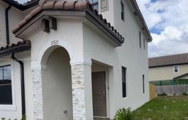 Haus in der Stadt – Homestead, Florida, Vereinigte Staaten. $505 000