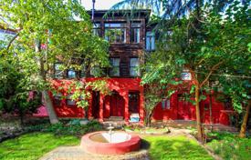 12-zimmer villa 894 m² in Fatih, Türkei. 100 506 000 TRY