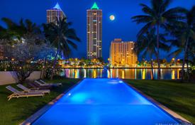 Wohnung – Pine Tree Drive, Miami Beach, Florida,  Vereinigte Staaten. 11 000 €  pro Woche