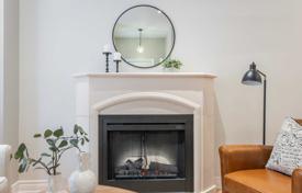 8-zimmer stadthaus in North York, Kanada. C$1 536 000