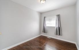 9-zimmer haus in der stadt in Scarborough, Kanada. C$1 282 000