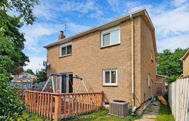10-zimmer haus in der stadt in Scarborough, Kanada. C$1 157 000