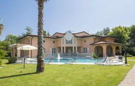 Villa – Forte dei Marmi, Toskana, Italien. 4 050 000 €