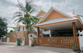 6-zimmer villa 380 m² in Pattaya, Thailand. $313 000