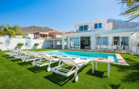 6-zimmer villa 350 m² in Costa Adeje, Spanien. 2 550 000 €