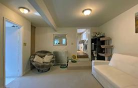 14-zimmer haus in der stadt in York, Kanada. C$1 287 000