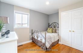 12-zimmer haus in der stadt in Old Toronto, Kanada. C$2 289 000