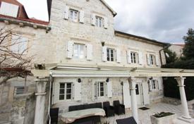 3-zimmer villa 206 m² in Kotor (Stadt), Montenegro. 1 350 000 €