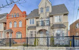 Stadthaus – Etobicoke, Toronto, Ontario,  Kanada. C$1 323 000