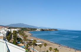 2-zimmer wohnung 122 m² in Estepona, Spanien. 800 000 €
