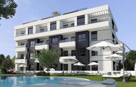 Villamartin, Gartenwohnung nur wenige Gehminuten von Geschäften und Restaurants. Wohnung mit privatem Pool (5*2.. 255 000 €