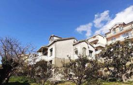 Haus in der Stadt – Herceg Novi (Stadt), Herceg Novi, Montenegro. 310 000 €
